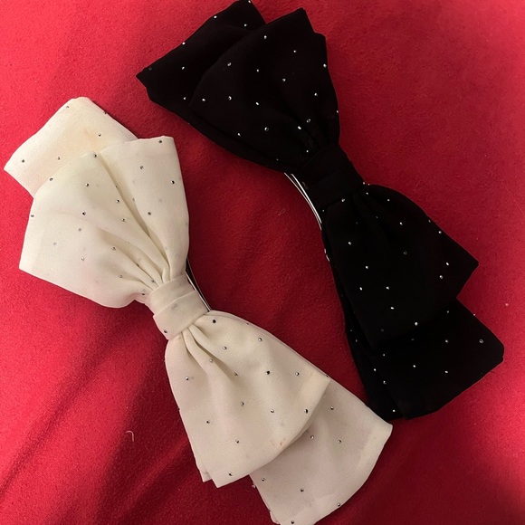 Claire's Accessories - Claire's Black and White Polka Dot Hair Bows
